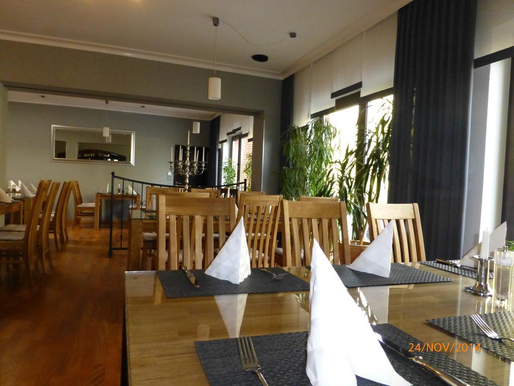 Hotel Ruestersieler Hof فيلهلمسهافن المظهر الخارجي الصورة