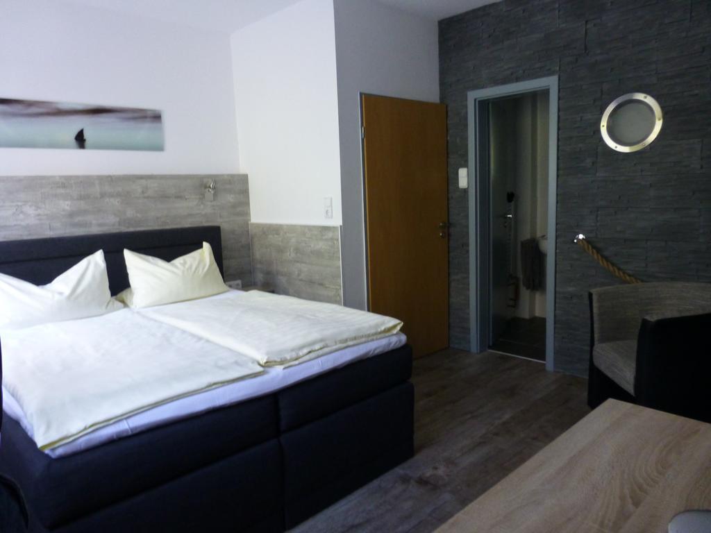 Hotel Ruestersieler Hof فيلهلمسهافن المظهر الخارجي الصورة